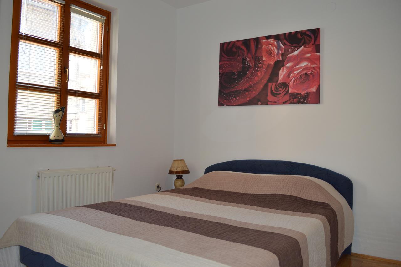 Apartman Lana *